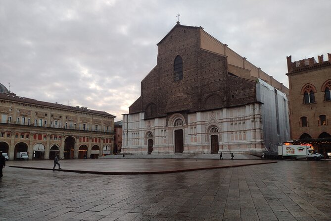 Bolognas Ancient and Recent History: A Self-Guided Audio Tour - Since You Asked