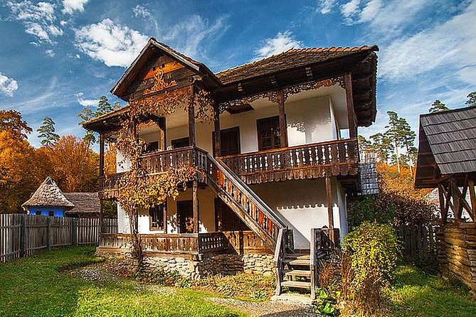 Bucharest City Tour: Private Guided Experience - Tour Highlights