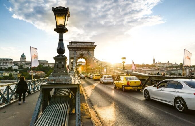 Budapest: Half-Day Highlights Small Group Private Tour - Pricing and Booking Details