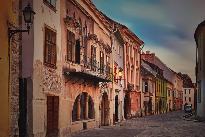 Budapest-Vienna One-Way Sightseeing Transfer - Exceptional Reviews