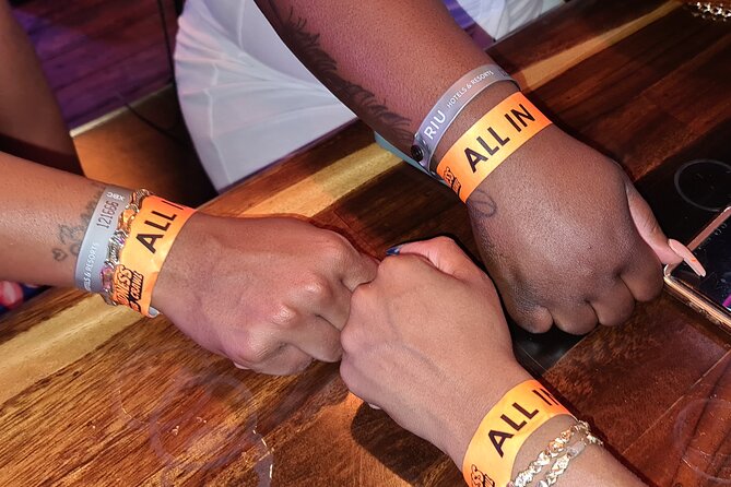 Cabo Bar Crawl - The BEST Bar and Clubs in Cabo - Negative Guest Experiences