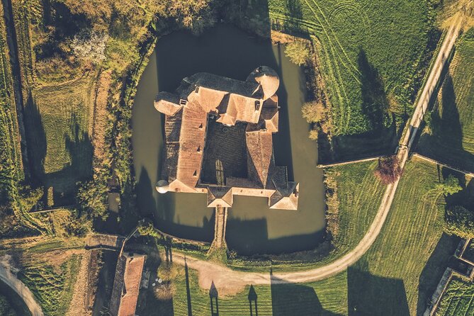 Château De Buranlure 1000 Years of History Heritage and Oenology - Accessibility Information