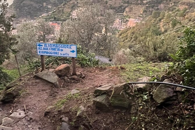 Cinque Terre: 3-Course Cooking Class With Seaview in Riomaggiore - Exploring the Scenic Path