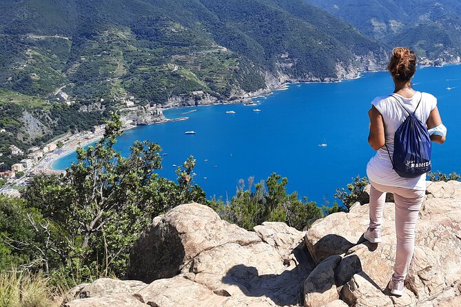 Cinque Terre Semi-Private Day Tour From Montecatini Terme - Exploring Picturesque Fishing Villages