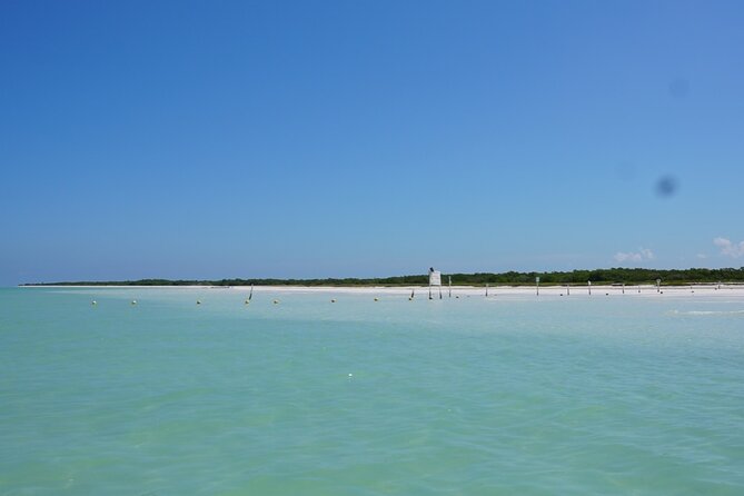 Classic 3-Island Tour on a Shared Boat-Entrance Yalahau Included- - Tour Highlights