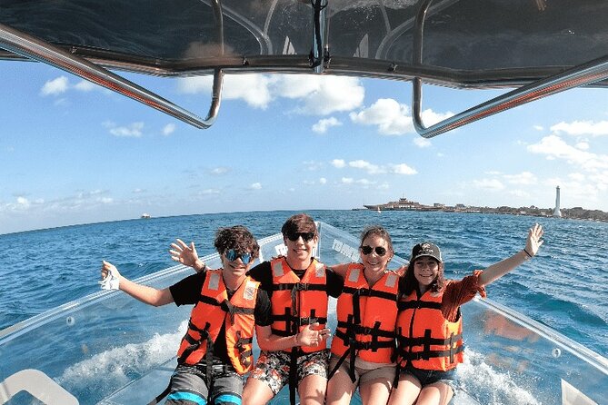 Clearboat in Cancun + Refreshments !! - Additional Information