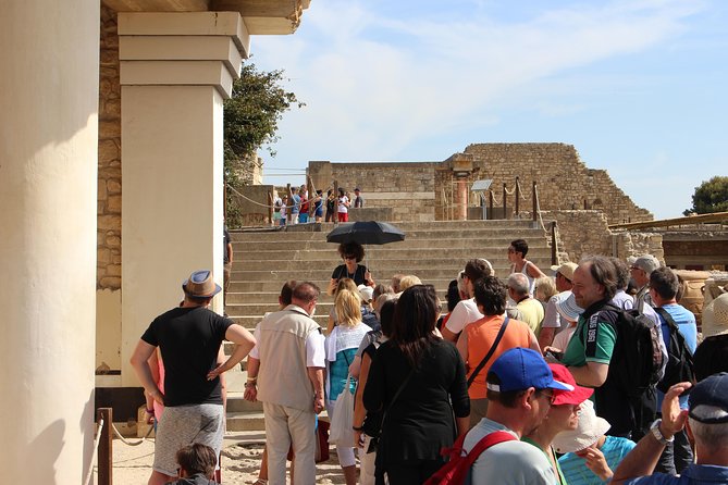 Crete Minoan Discovery Tour With Knossos Palace, Heraklion, and Live Dance Show - Experience Heraklion and Dance Show