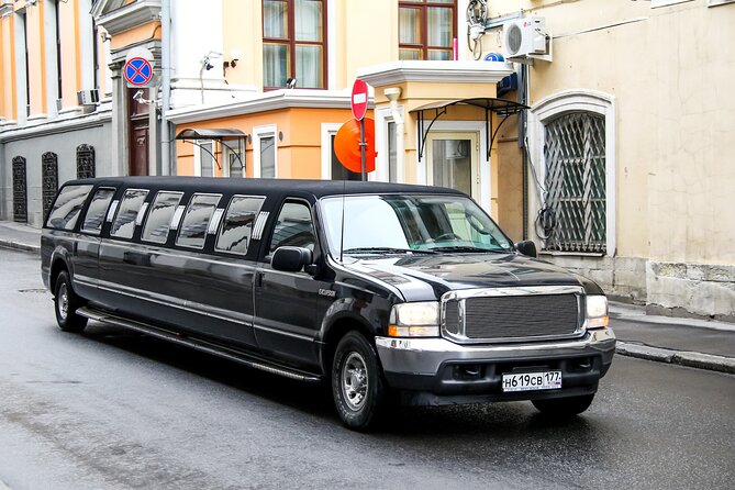 Dallas Best of Shopping Malls in the Luxury Private Limousine - Booking Details and Pricing Information