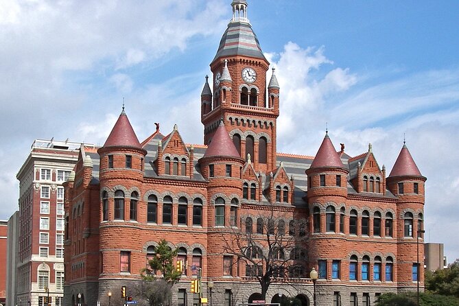 Dallas Scavenger Hunt & Self-Guided Tour - Accessibility and Participation Details