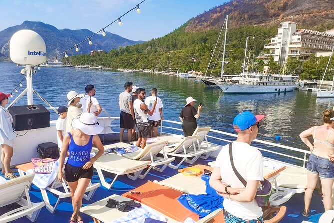 Dalyan Cruise: Iztuzu Beach, River Cruise and Mud Bath From Marmaris and Icmeler - Boat Capacity and Accessibility