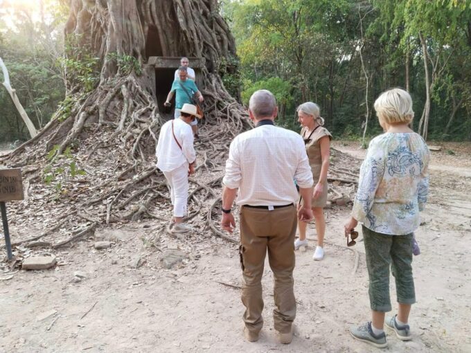 Day Trip to Sambor Preikuk, Kuhak Nokor & Spider Market - Travel Tips and Recommendations