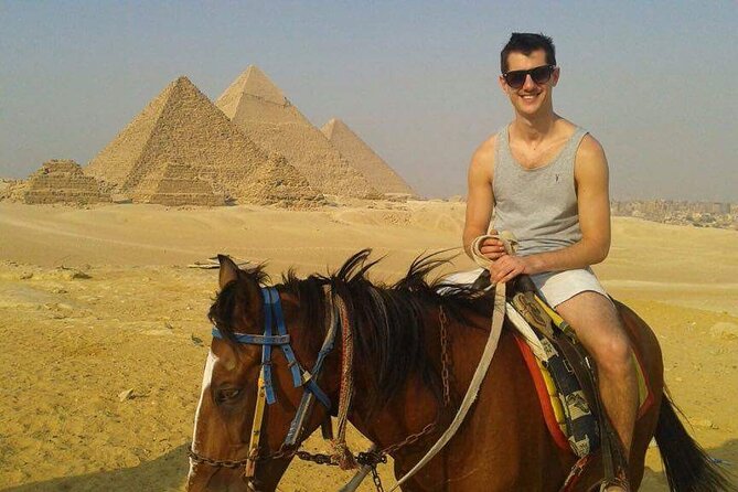 Day Trip to the Giza Pyramids, Memphis, and Sakkara - Meeting Point and Transfers