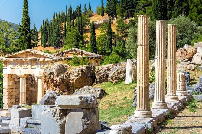 Delphi: Self-Guided Audiovisual Tour With 3D Representations - 3D Models and 360° Panoramas