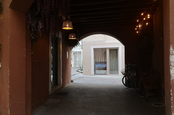 Desenzano Sunset Walking and Boat Tour With a Drink on Board - Since You Asked