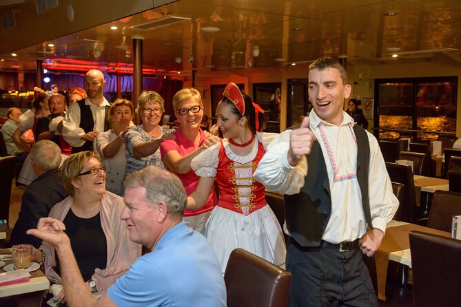 Drinks and Folklore Show Cruise in Budapest - Entertainment and Experiences