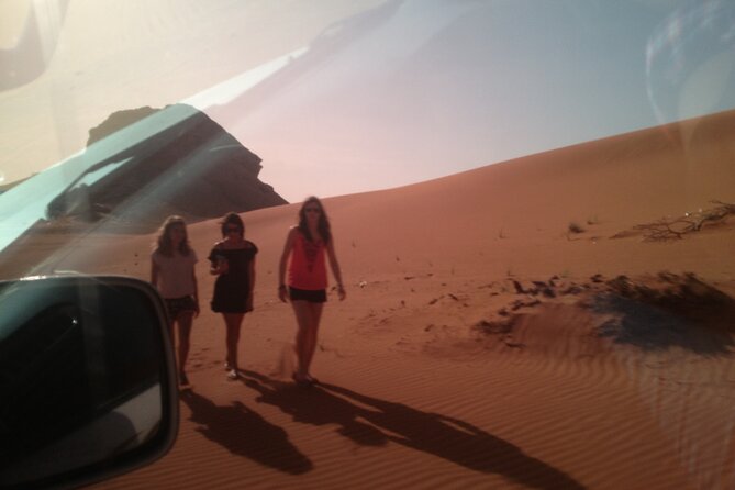 Dubai Desert Safari-Bbq Dinner, Belly Dance, Fire Show - Refreshments, Upgrades, and Accessibility