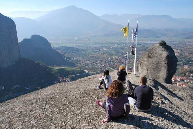 Easy Hiking Adventure at Meteora - Scenic Hiking Trails