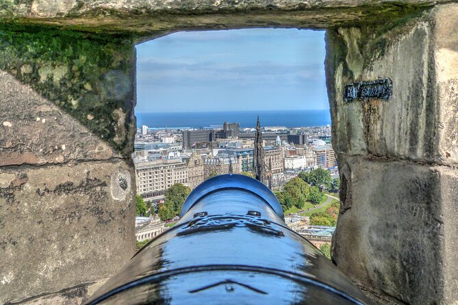 Edinburgh Self-Guided Audio Tour - Its History and Secrets - Exploring Edinburgh Beyond the Tour