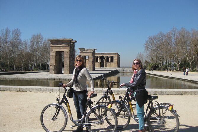 Electric Bike Rental With Phone Holder and Self Guided Tour - Recommended by Travelers