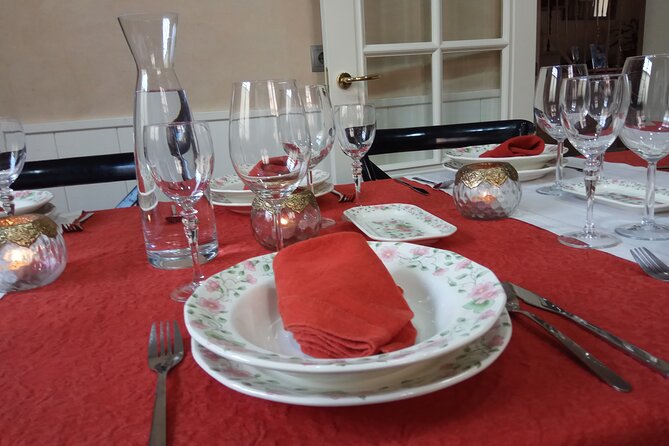 Enjoy A Sizzling Six-Course Meal In The Heart Of Seville - Booking and Meeting Details
