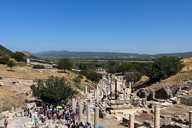 Ephesus Tour From Kusadasi With Lunch - Taste of Authentic Turkish Cuisine