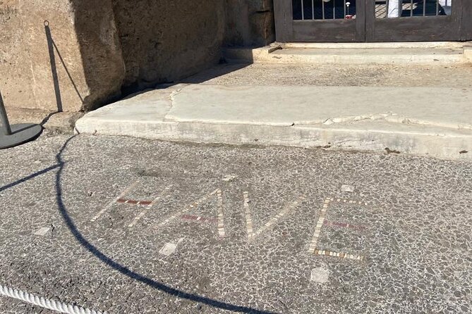 Exclusive Half-Day Tour in Pompeii With Skip the Line Tickets - Highlights and Unique Aspects