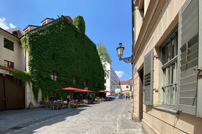 Fall in Love With Munich in a Private Old Town Walking Tour - Memorable Guest Experiences and Glowing Reviews