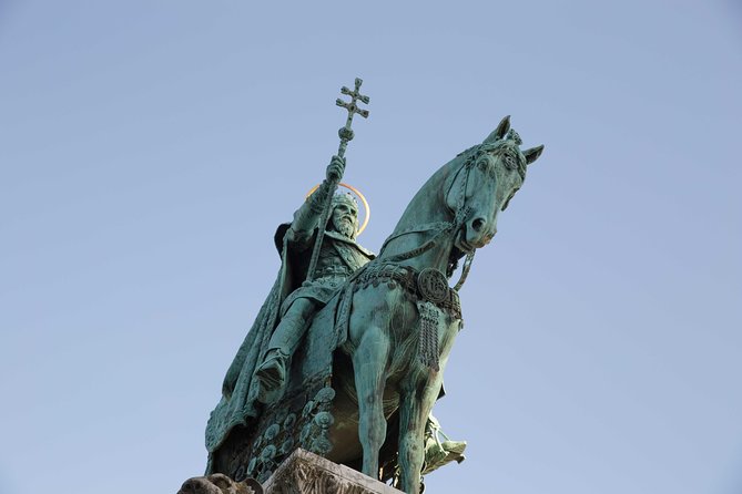 Fools and Kings - Buda Castle District Tour With Cake & Coffee - Cancellation Policy and Review Insights