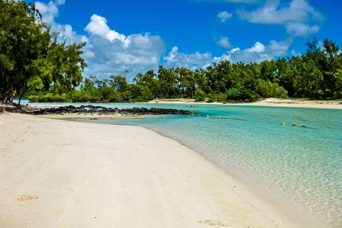 Full-Day At Ile Aux Cerf: Speed Boat, GRSE, Lunch On A Private Island & Transfer - Customer Feedback and Responses