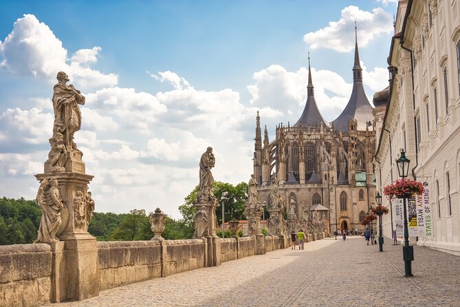Full Day Private Tour to Kutná Hora With Wine Tasting - Booking and Cancellation Policy