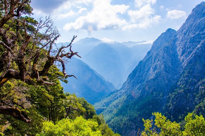 Full-Day Samaria Gorge Hiking Tour From Heraklion - Customer Support
