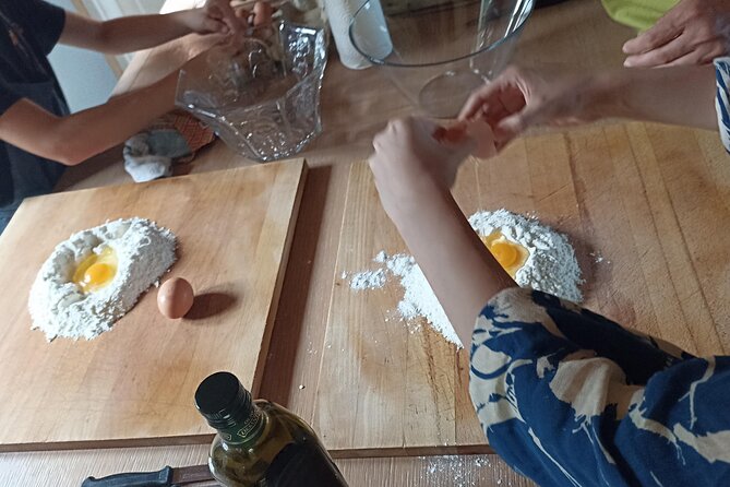 Garfagnana Hand-On Cooking Class and Meal - Enjoying the Friendly Atmosphere