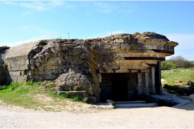 Guided Tour From Utah Beach to Omaha Beach With Jeep Immersion - Visiting Omaha Beach
