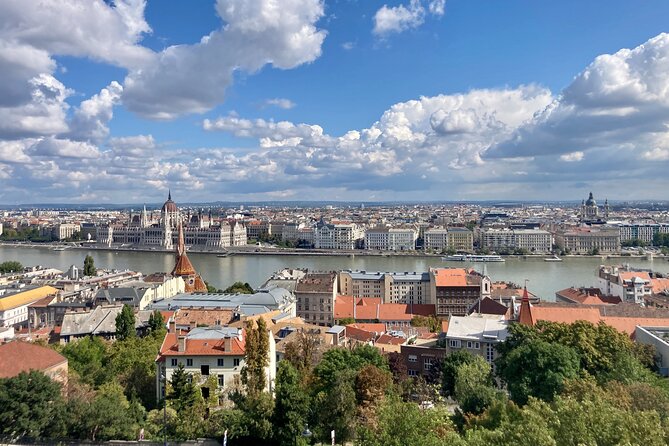 Half Day Budapest City Tour by Car / Minivan - Exploring Budapests Iconic Landmarks