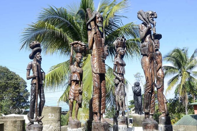 Half Day Private Castillo Mundo King Tour in Sosua - Highlights of the Tour