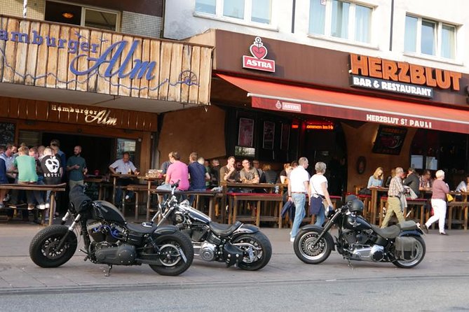 Hamburg: Red- & Bluelight Tour Review - Guide Expertise and Personalization