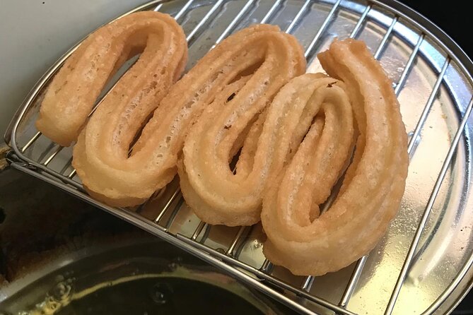 Hands-On Churros & Chocolate Class on a London Houseboat - Crafting Chocolate Sauce