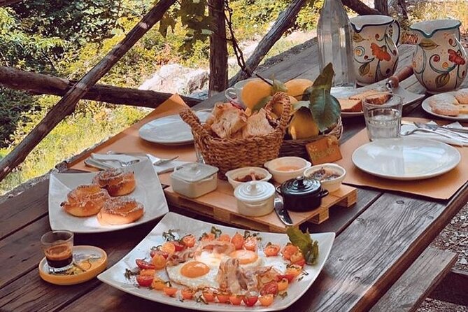 Hike the Valley of the Ferriere With Lunch at "Agriturismo Foreporta" - Consistent Quality