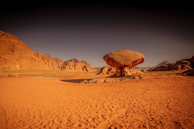 Horse Riding 2 Hours Tour in Wadi Rum - Jordanian Cuisine and Dining