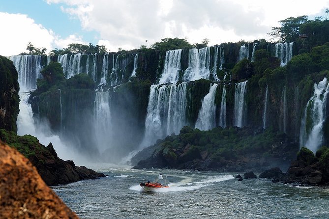 Iguazu Falls Full Day Tour Argentine Side With Optional Brazilian Falls - Dining and Refreshments