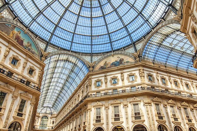 Illuminated Milan Tour of Must-See Sites for Kids & Families With Gelato & Pizza - Highlights for Kids and Families