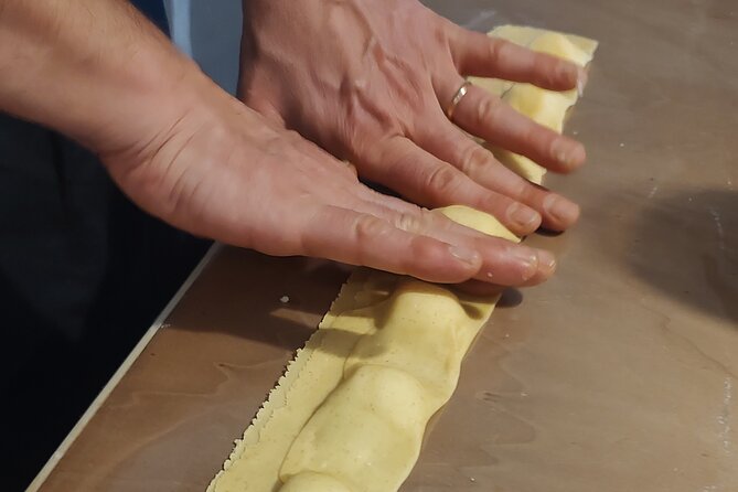 Intimate and Authentic Pasta Lesson & Chianti Wine. Free Parking - Getting to the Location