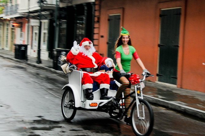 Jingle Bells New Orleans History and Drinks Walking Tour - Festive Drinking Spots