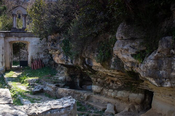 Knossos & Authentic Crete With Local Experiences From Heraklion - Positive Traveler Testimonials and Cancellation Policy