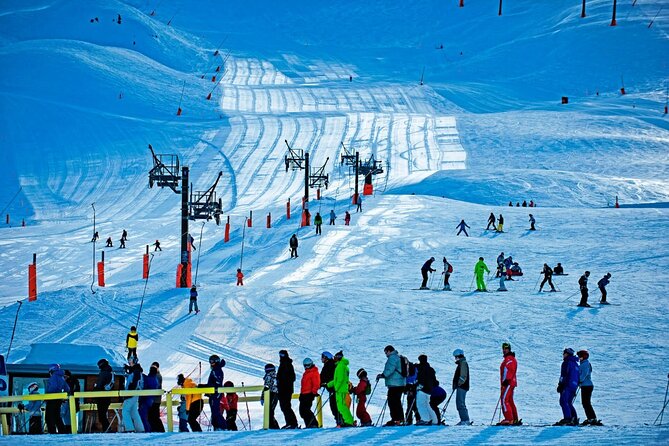 Landscapes of Ananuri Gudauri, Kazbegi and Hotel Rooms Group Tour - Highlights of Ananuri