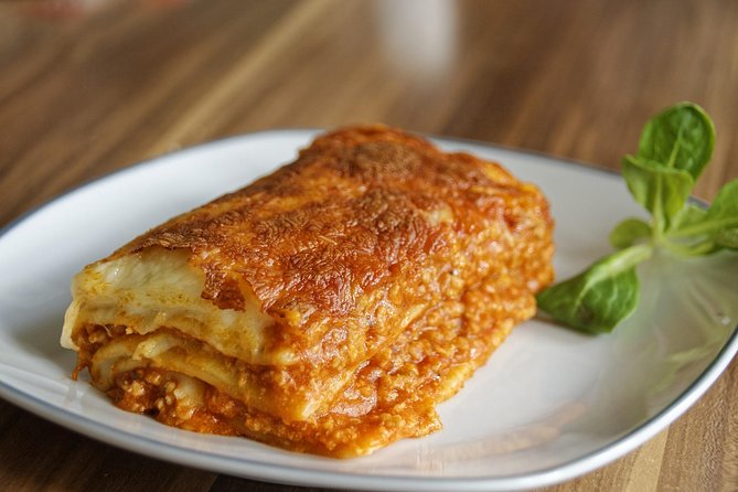 Lasagna Cooking Class With Lunch and Perugia Guided Tour - Inclusions and Exclusions