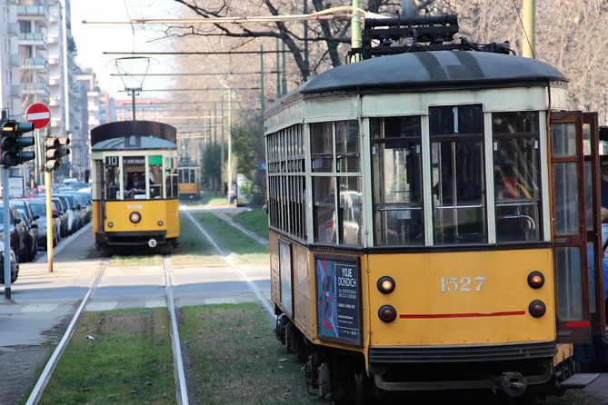 Learn & Go! Milan Tour With an Italian Language Teacher as a Guide! - Tour Language