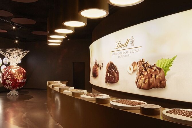 LINDT Home of Chocolate, Cruise On Lake Zurich And Old Town Walking Tour - Tips for Travelers