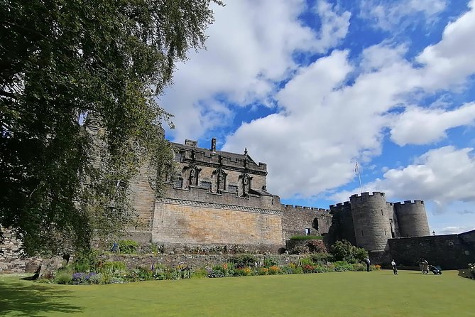 Loch Lomond & Stirling Castle Shore Experience - Visiting Stirling Castle
