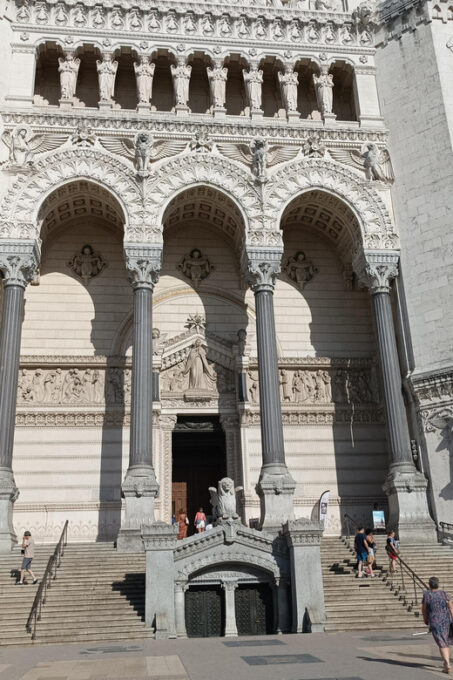 Lyon: Guided Tour of Fourvière Hill & Roman Ruins - Pricing